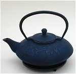 Blue Leaves Teapot  w/Trivet