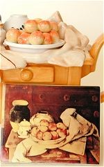 Cezanne Easel Teapot